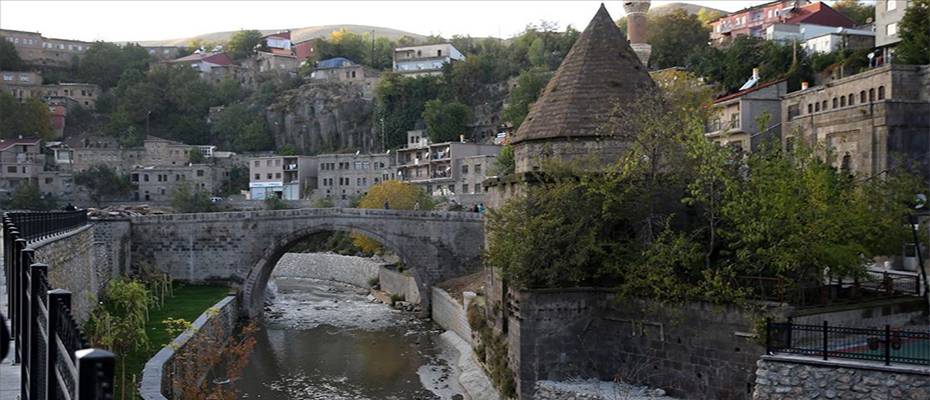 Bitlis'in tarihi dokusu Dere Üstü Kentsel Dönüşüm Projesi ile ortaya çıkarılıyor