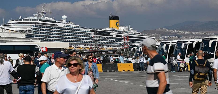 Kruvaziyer gemi ve yolcu sayılarında geçen yıla oranla rekor artış oldu