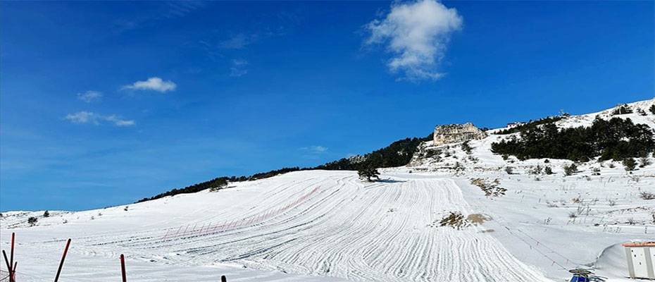 Keltepe Kayak Merkezi karla kaplandı