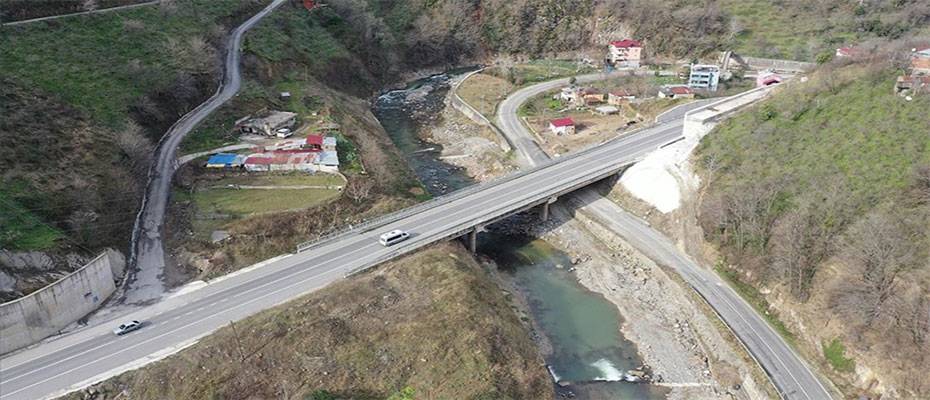 Doğu Karadeniz'i İç Anadolu'ya bağlayan Dereli yolu, ulaşım süresini yarıya düşürdü