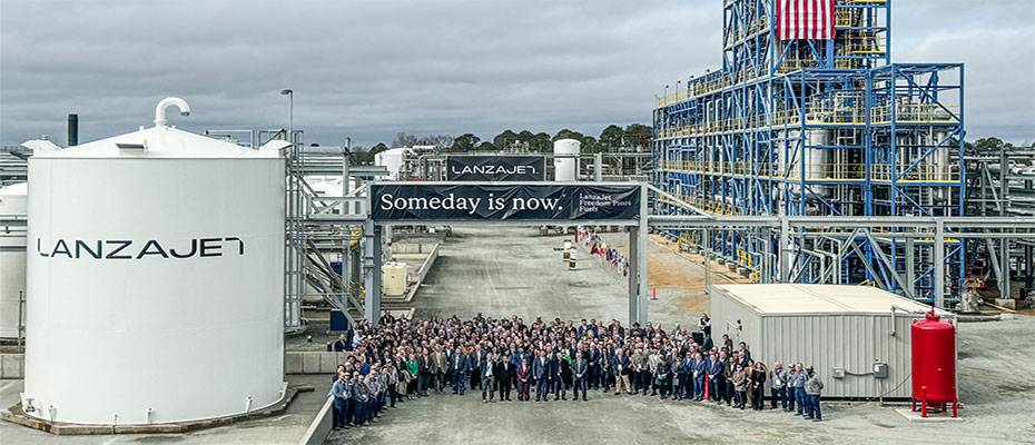 Lanzajet feiert die Eröffnung der weltweit ersten Anlage zur Herstellung von Ethanol als Flugkraftst