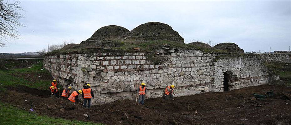 Edirne'nin 15. yüzyıl eserlerinden Gazi Mihal Hamamı'nın restorasyonuna başlandı