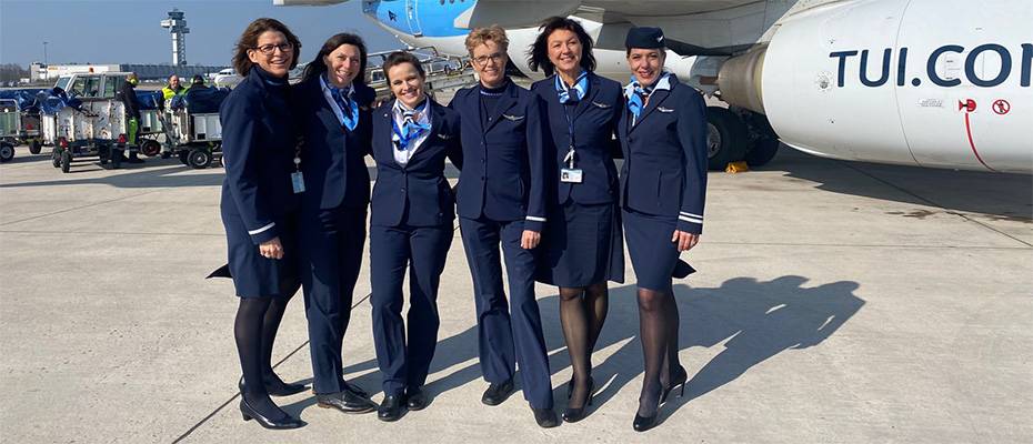 Weltfrauentag: TUI Airline feiert ihre weiblichen Crews