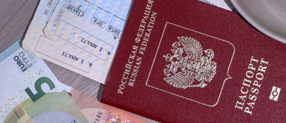 МВД будет передавать в налоговую службу данные о загранпаспортах граждан РФ
