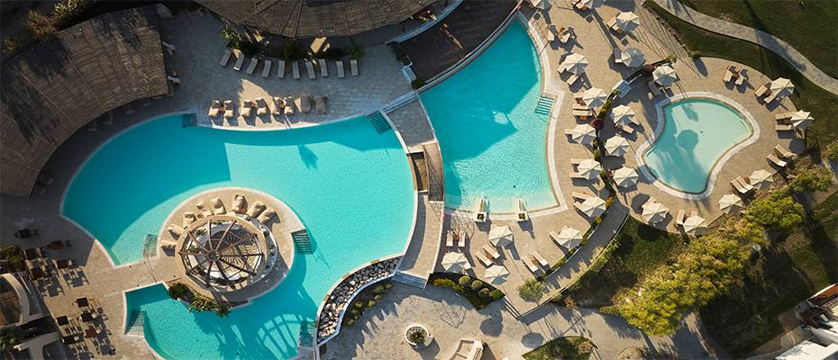 Lindian Village Beach Resort Rhodes Brings Back a Mix of Indulgent and Contemporary Stays 