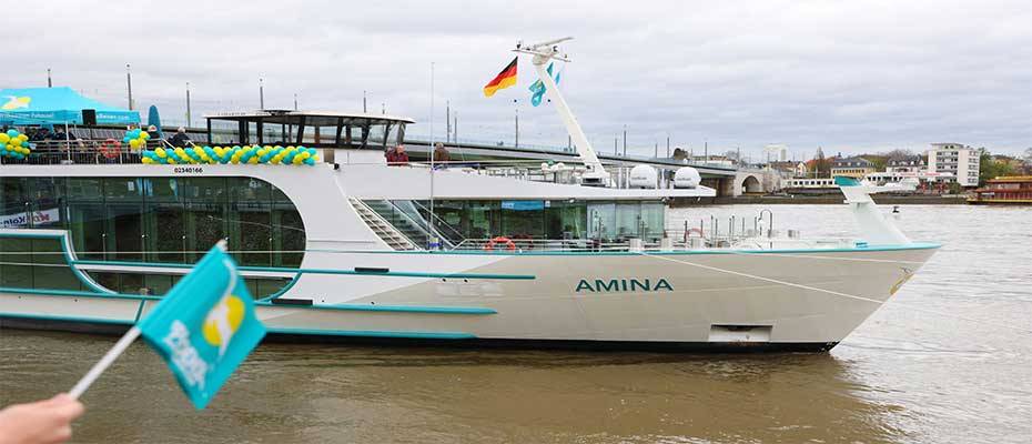 Phoenix Reisen tauft neues First Class Flussschiff 