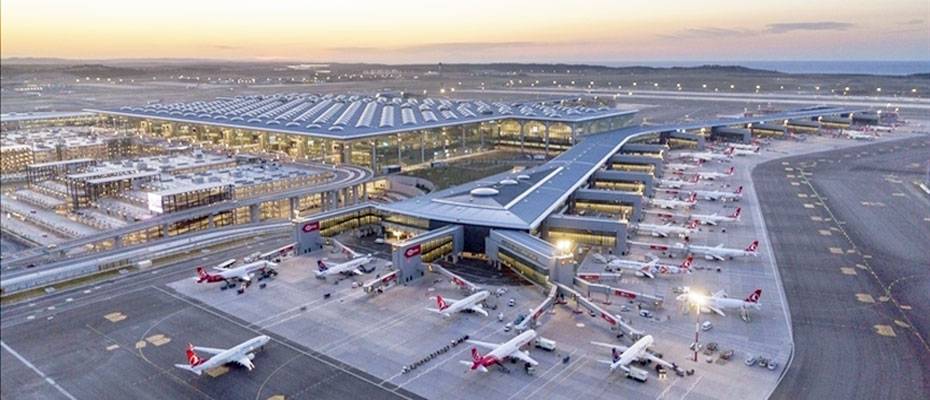 Dünyanın en iyi 10 havalimanı arasına giren İstanbul Havalimanı'na Skytrax'tan iki ödül