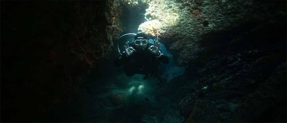 Warm temperatures prompt early surge in diving tourism in Turkish town of Kusadasi