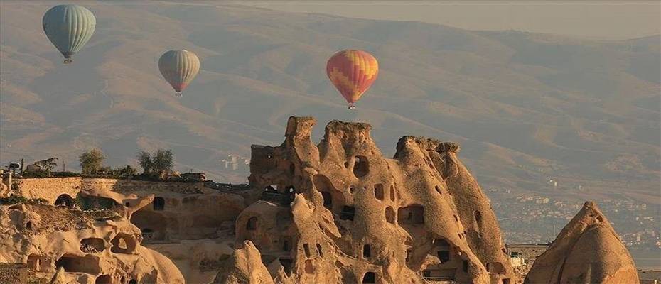 Türkiye'de geçen yıl 747 bini aşkın turist balonla uçtu