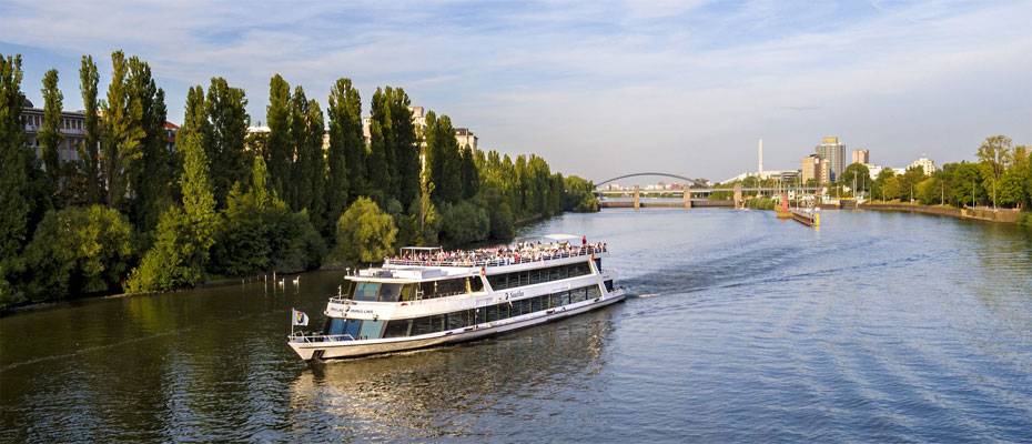 Main und Rhein entdecken – Die vielseitige Flotte der Primus-Linie