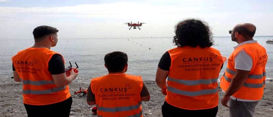 Дроны помогают спасателям на пляжах Анталии