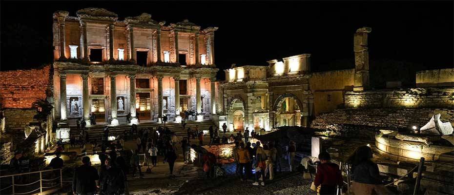 Efes Antik Kenti'nde gece müzeciliği tanıtım toplantısı yapıldı