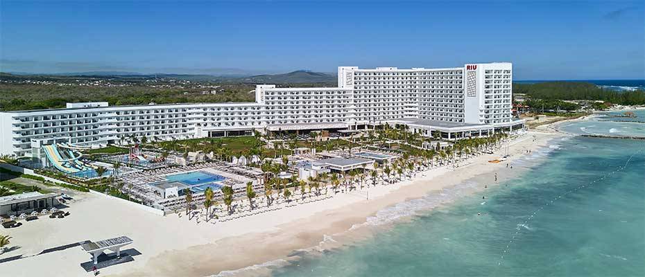 RIU opens its seventh hotel in Jamaica: the Riu Palace Aquarelle