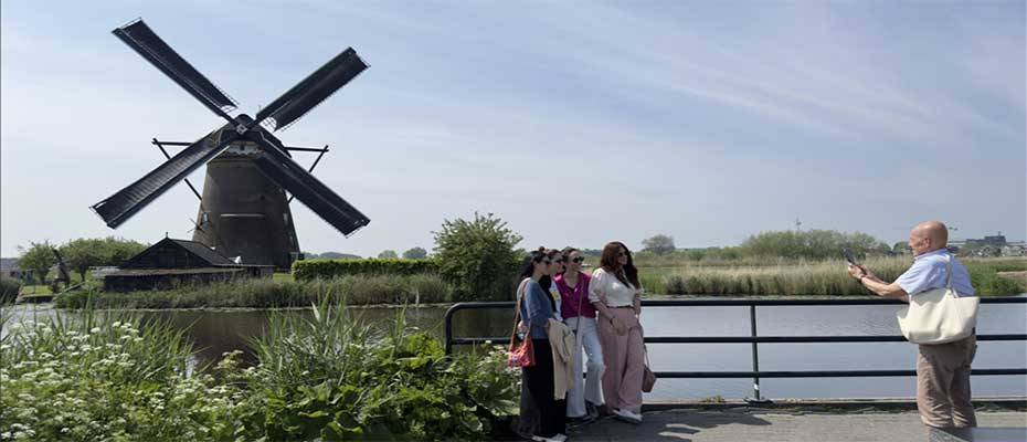 Hollanda'da Ulusal Değirmen Gününde 700 değirmenin kapıları ziyaretçilere açıldı