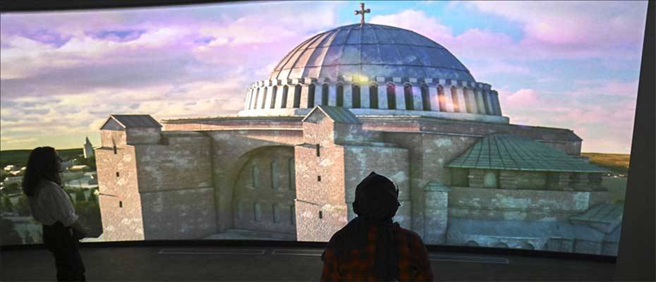 Ayasofya Tarih ve Deneyim Müzesi, Ayasofya'nın 1700 yıllık zengin tarihine ışık tutuyor