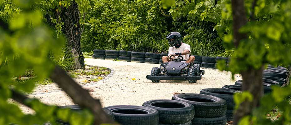 Erste Gokart-Bahn der Malediven auf Siyam World eröffnet
