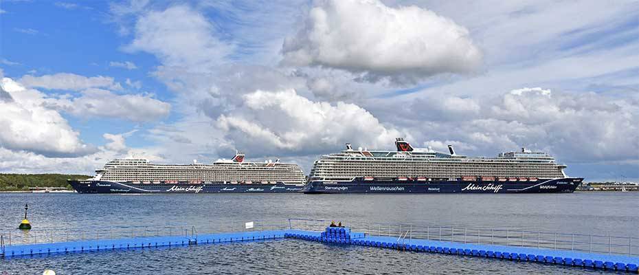 Mein Schiff 7 trifft in Kieler Förde die Mein Schiff 1