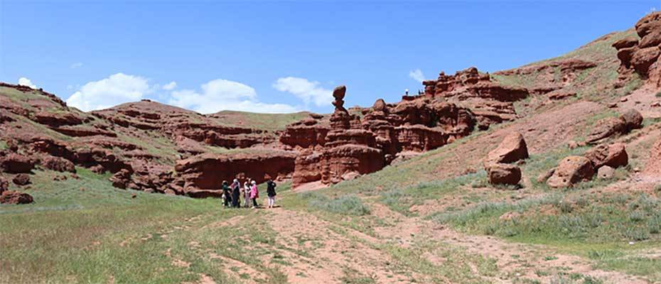 Narman Peribacaları bayram tatilinde turistleri ağırlıyor