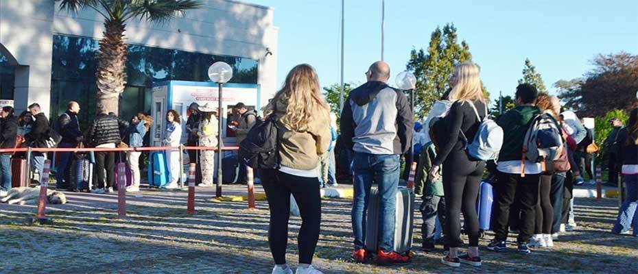 Rodos Adası'nda kapıda vize uygulamasından yararlanamayan Türk turistlerin mağduriyeti giderilecek