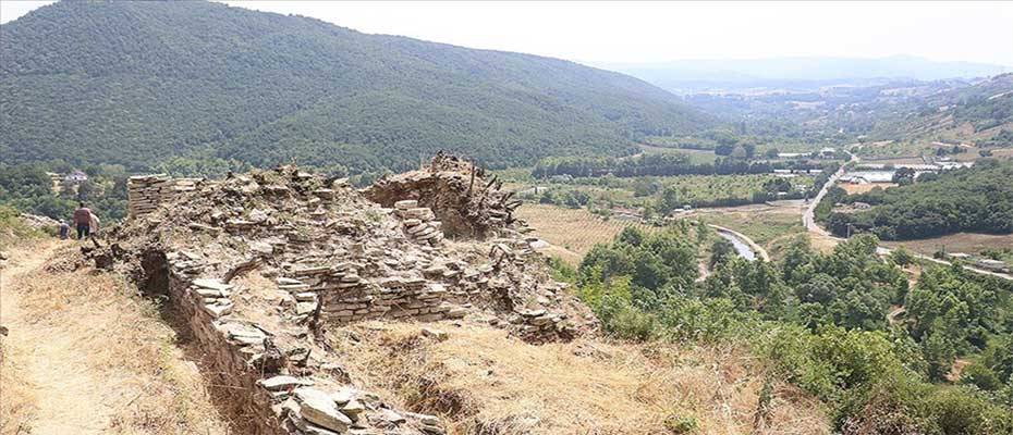 Bizans ve Osmanlı döneminin önemli kalelerinden Çobankale'de yeni kazı dönemi başladı