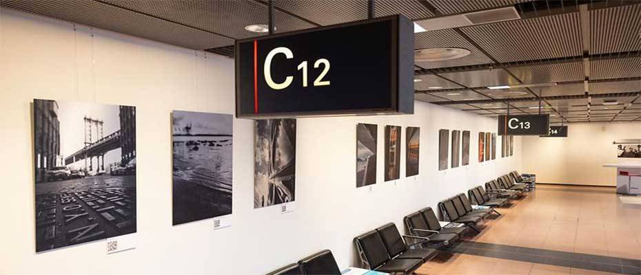 Katja Wilhelm präsentiert Ausstellung Mission: Fernweh stillen bei Kunst am Gate am Hamburg Airport