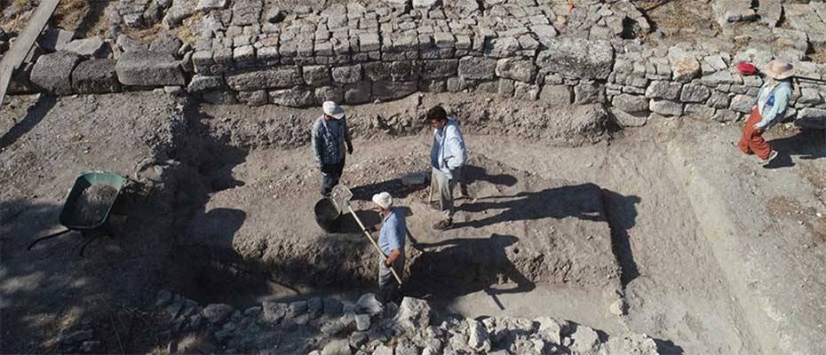 Troya Savaşı'nın tahribat izlerine antik kentteki kazılarla ulaşılması hedefleniyor