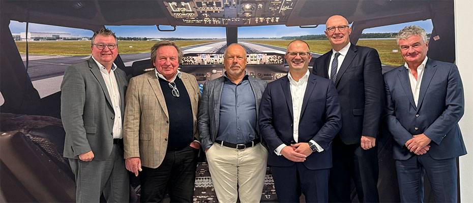 Dr. Sebastian Papst bleibt mindestens bis 2030 Geschäftsführer des Airport Weeze - Lesen Sie die Nachrichten