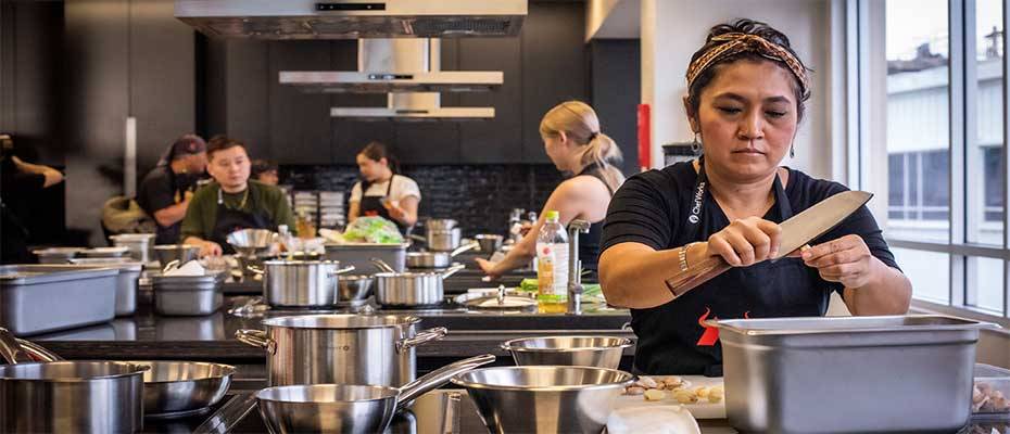 Dusit champions local culinary excellence with sponsorshipof The Maverick Academy on Netflix  - Read the News