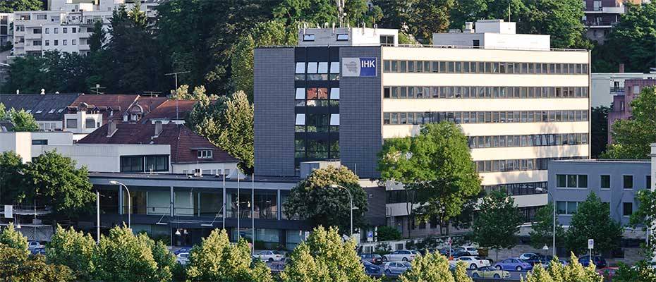 IHK-Saisonumfrage: Tourismusbranche mit verhaltenem Ausblick auf 2025 - Lesen Sie die Nachrichten