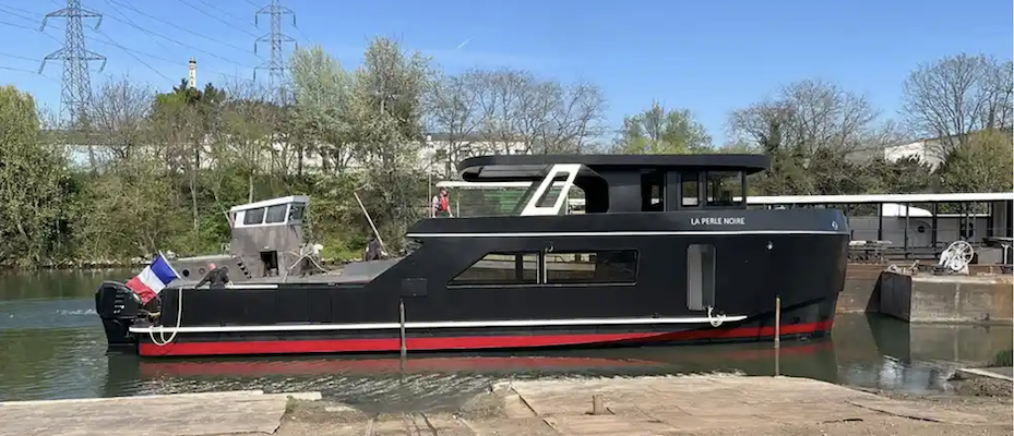 Elegantes Cruisen auf der Seine