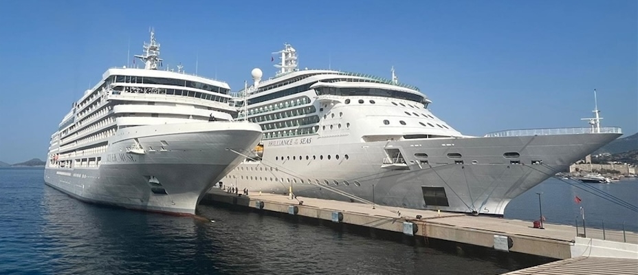 Bodrum'a iki kruvaziyerle 2 bin 935 yolcu geldi
