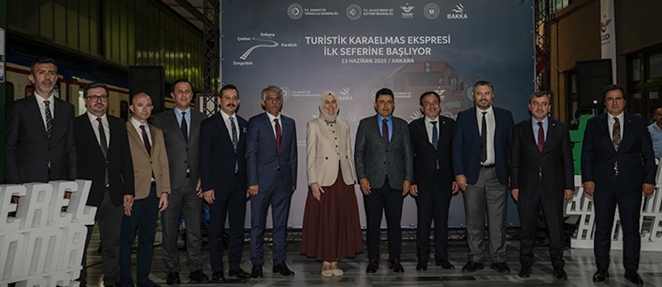 Turistik Karaelmas Ekspresi ilk seferine çıktı