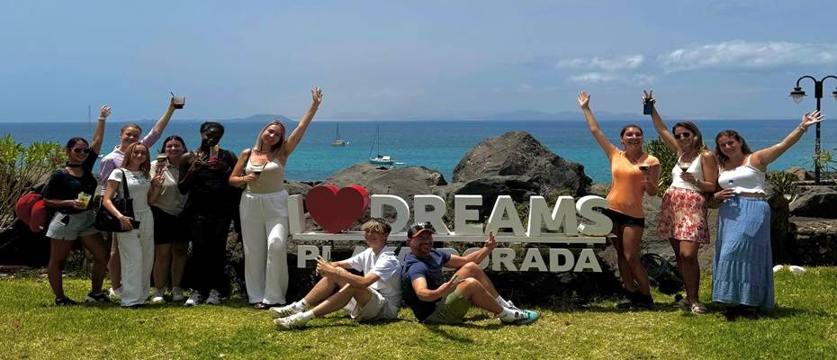 Roadtrip statt Raster: Nachwuchsreiseprofis entdecken Lanzarote und Fuerteventura