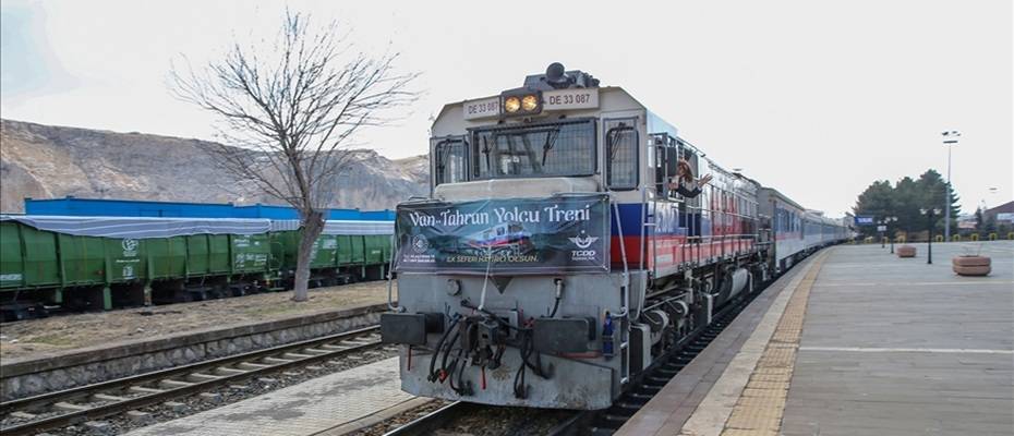 İsrail-İran gerginliğine rağmen Van-Tahran tren seferleri kesintisiz sürüyor