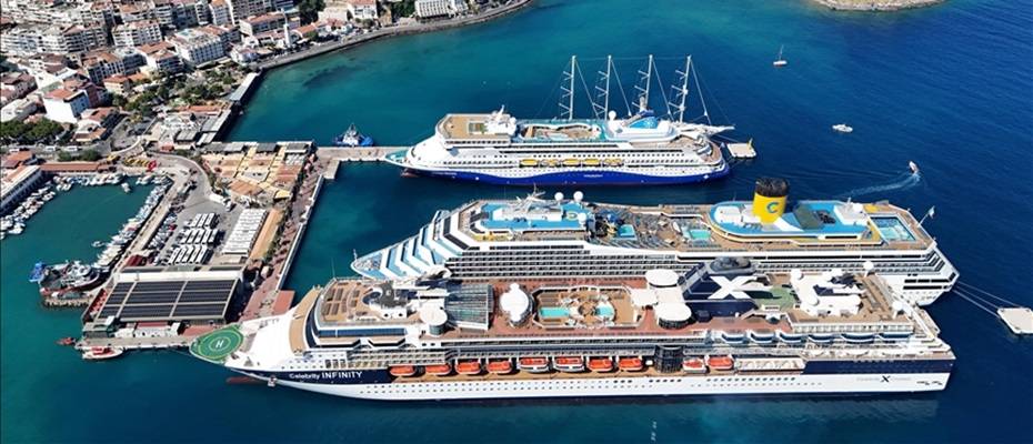 Kuşadası und Bodrum empfangen Tausende Kreuzfahrttouristen