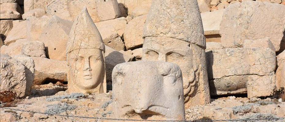 Nemrut Dağı'na Ziyaretçi İlgisi Artıyor - Lesen Sie die Nachrichten?>
