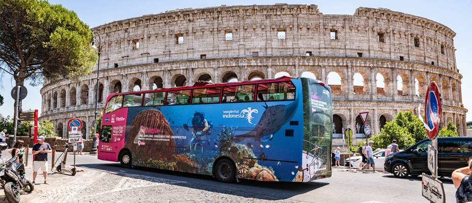 Wonderful Indonesia Unveils the Beauty of Its Top Destinations Across Rome with Open Bus Campaign
