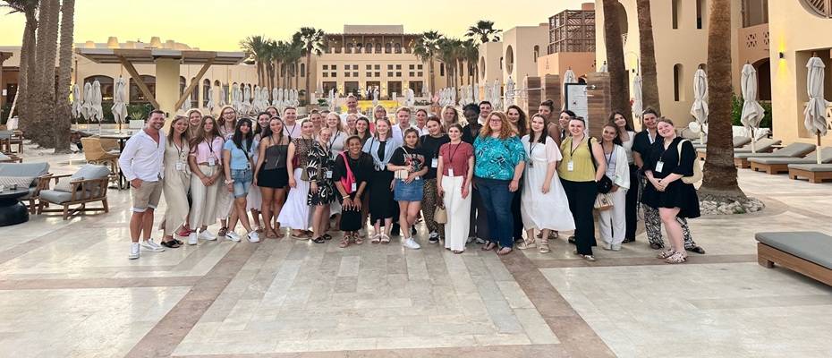 Karriere-Kickstart unter Palmen: Reiseland-Azubis sammeln Praxiserfahrung im ProCamp El Gouna - Lesen Sie die Nachrichten