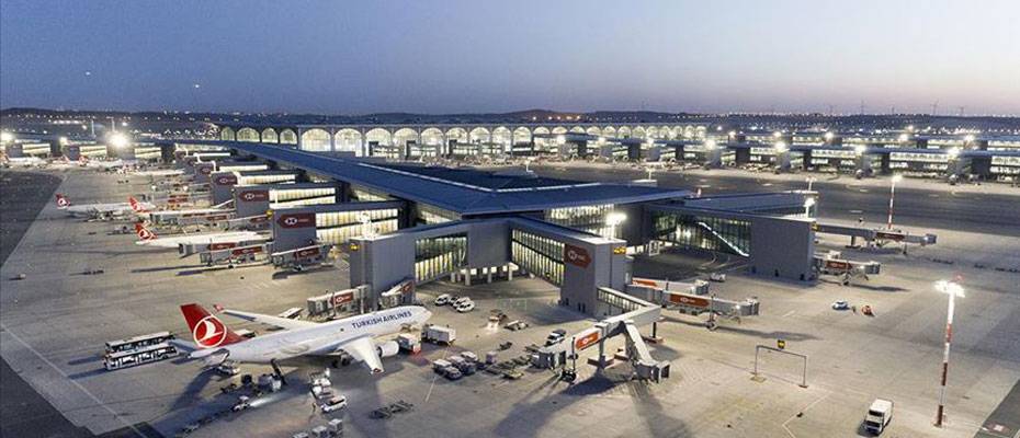 İstanbul Havalimanı'nda üçlü pist uygulamasıyla bir saatte 81 uçak havalandı - Lesen Sie die Nachrichten?>