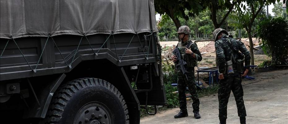 Thailand–Cambodia conflict escalates with new airstrikes despite ceasefire calls - Read the News