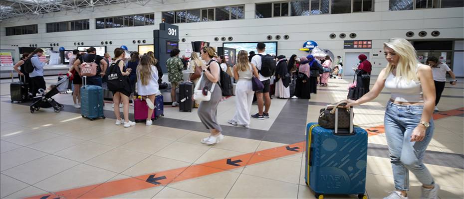 Antalya Günlük Giriş Sayısında Tüm Zamanların Rekorunu Kırdı