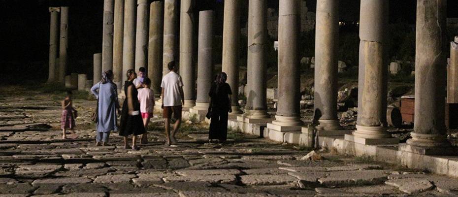 Patara: Antike Stadt lädt zu nächtlichen Entdeckungen unter Sternen ein - Read the News?>