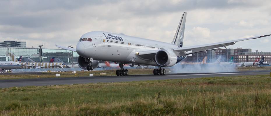 Erster Dreamliner mit Lufthansa Allegris in Frankfurt gelandet - Lesen Sie die Nachrichten