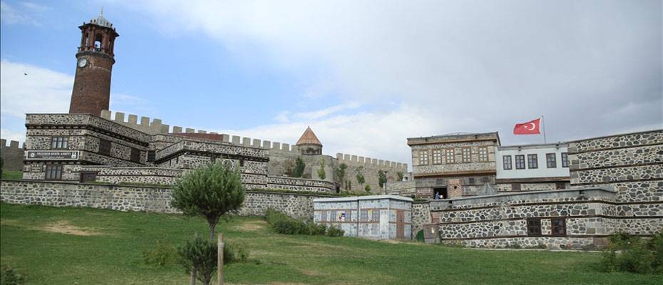 Erzurum’un ‘başkent’ unvanları ve serin iklimi yaz turizmini canlandırdı - Lesen Sie die Nachrichten?>