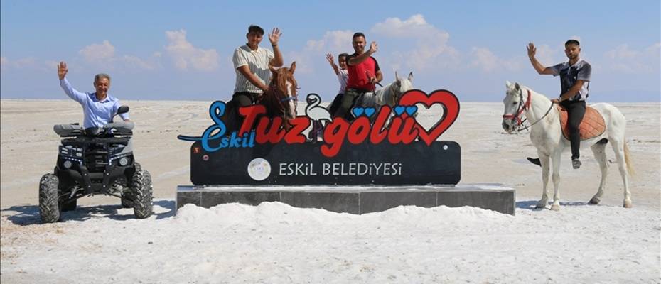 Salzsee: ‘Tuz Gölü Obası’ bietet Urlaub in traditionellen Zelten mit Salzräumen - Lesen Sie die Nachrichten
