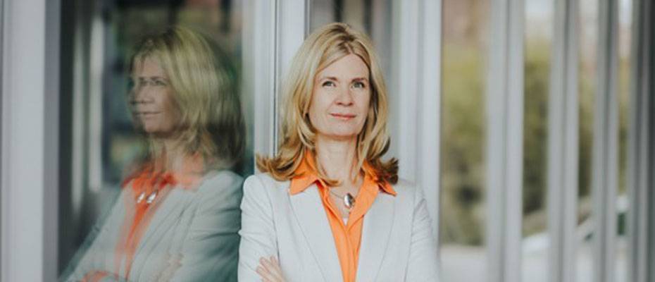 Alle müssen lernen: Amadeus-Fire-Vorstand fordert systematische KI-Weiterbildung in Unternehmen - Lesen Sie die Nachrichten