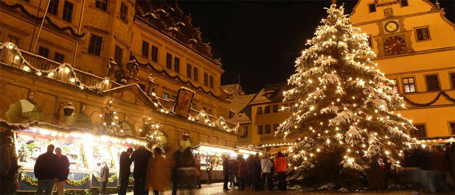 Weihnachtszauber an der Romantischen Straße: Von Lichterwelten bis zum Krippenweg - Lesen Sie die Nachrichten