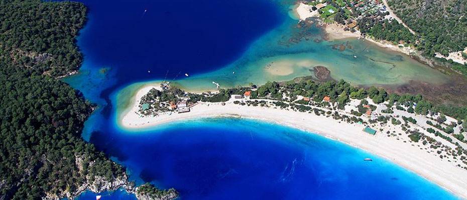 Yıl Sonunda 53 Milyon Yabancı Ziyaretçi, 64 Milyar Dolar Turizm Geliri Bekleniyor - Lesen Sie die Nachrichten?>