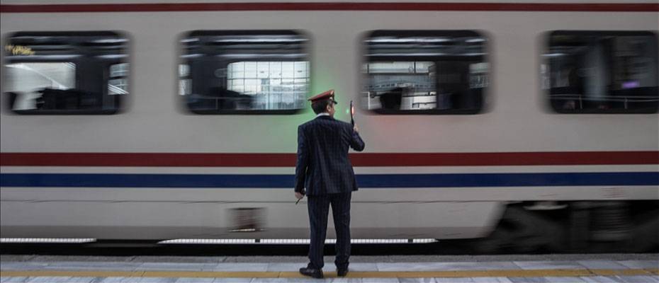 Yolcu Taşıma Platformu sayesinde yılda 24 milyon dijital bilet kesildi, 3 bin ağaç kurtuldu - Lesen Sie die Nachrichten?>