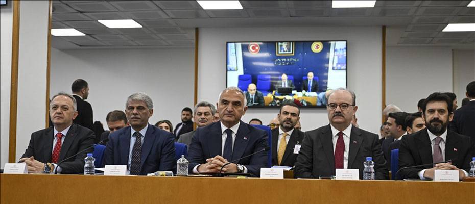 Kültür ve Turizm Bakanı Ersoy: Ocak–Eylül döneminde 50 milyon ziyaretçi - Lesen Sie die Nachrichten?>